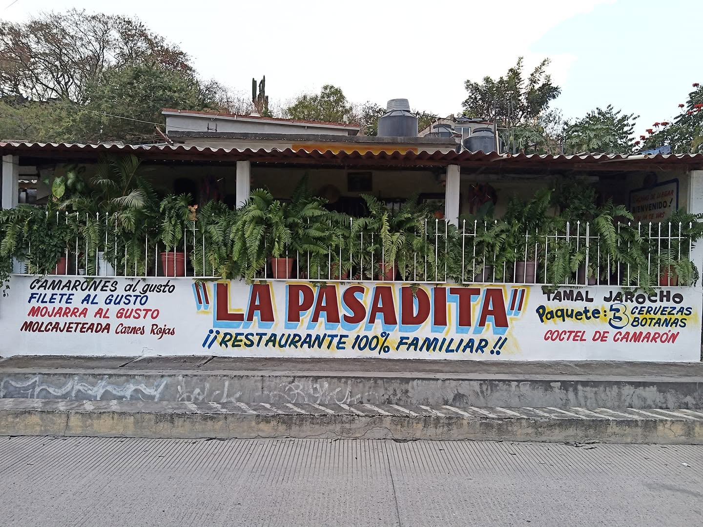 Fachada La Pasadita